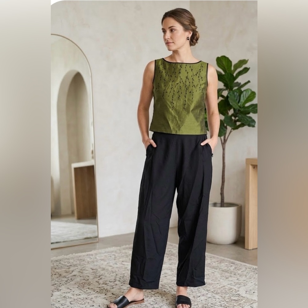 Anne Carson Vintage 2pc Sleeveless Top/High Rise Pants 100%Silk Black Embroidery